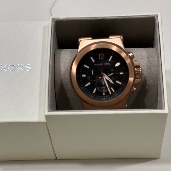 Men’s Michael Kors Oversized Dylan Watch in Rose Gold & Black - Picture 4 of 15
